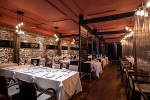 Italian restaurant, perfect for any group or event