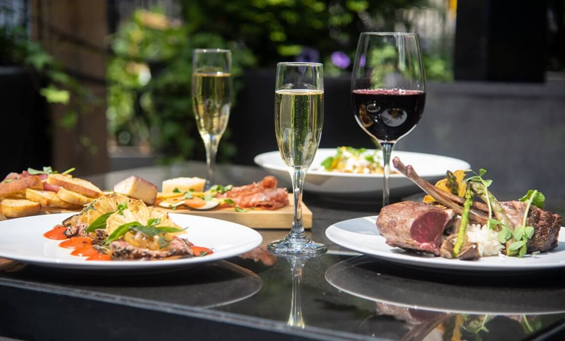 Why Choose Alfresco Dining